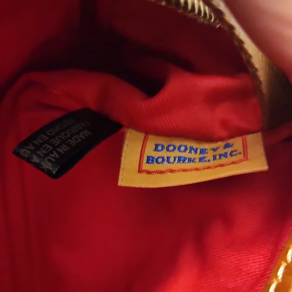 Dooney & Bourke Pebble Grain Camera Bag - Picture 5 of 9